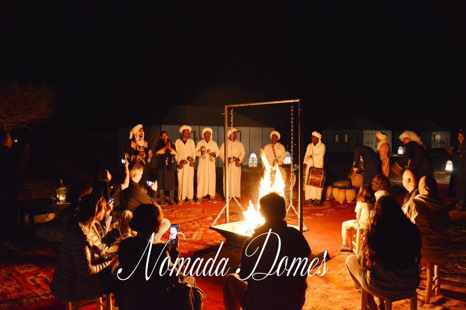 Отель Nomada Domes Camp With Airco Мерзуга Экстерьер фото